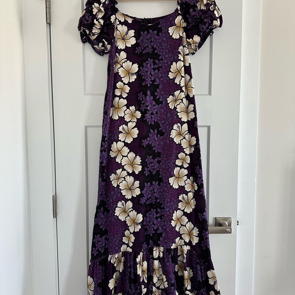 Hilo Hattie Purple Floral Women's Dress